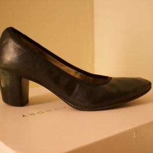 Black Naomi Dress Pump Naturalizer Heels Size 6.5